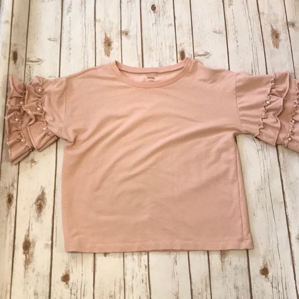 Blush short sleeve top